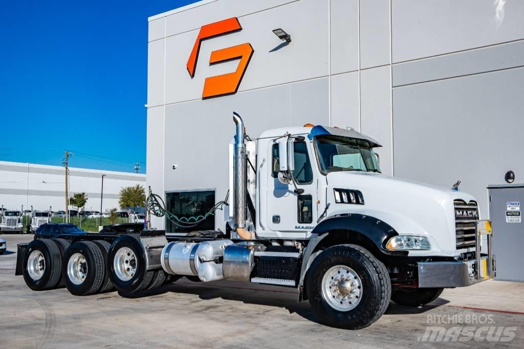Mack Granite GU 813 Camiones bañeras basculantes o volquetes
