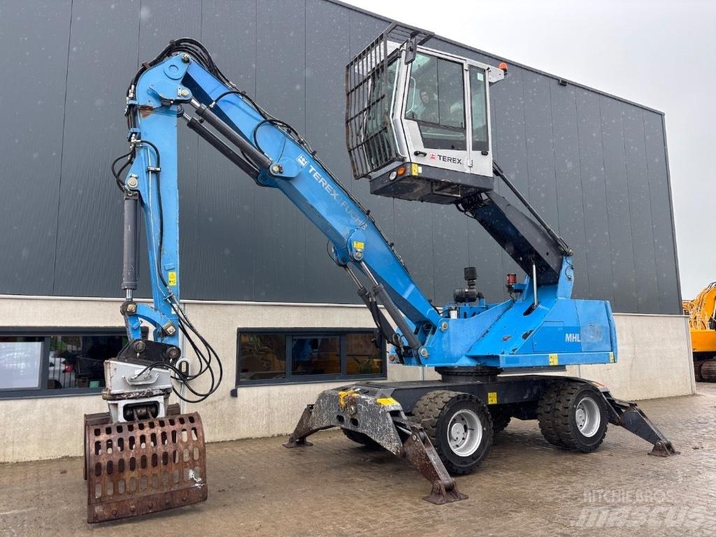Fuchs MHL 320 D Excavadoras de manutención