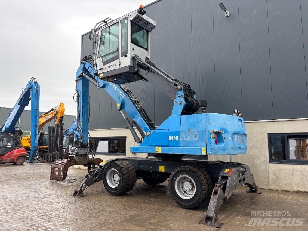 Fuchs MHL 320 D Excavadoras de manutención