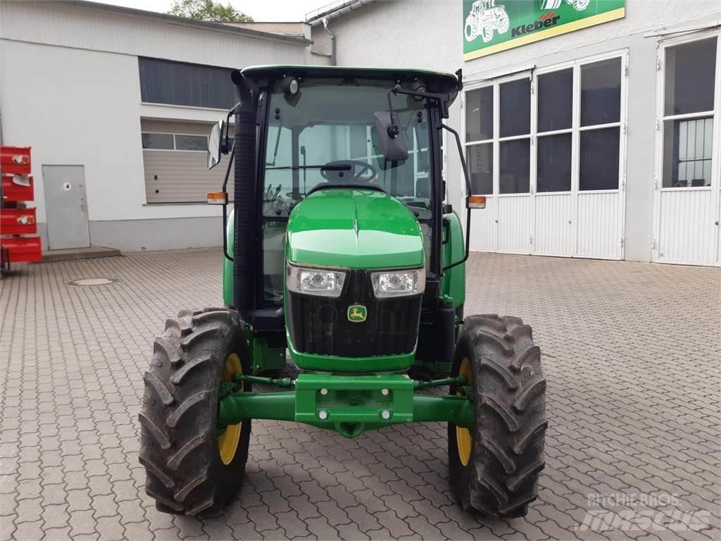 John Deere 5058E Tractores