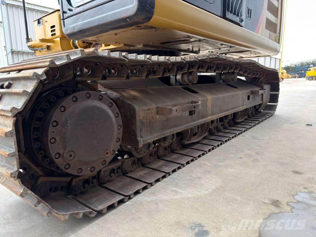 CAT 320FL VA Excavadoras de cadenas