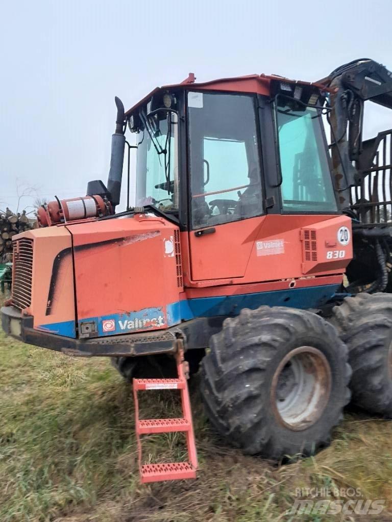 Valmet 830 Autocargadoras