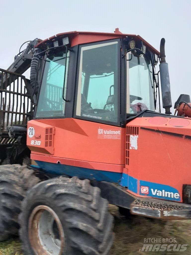 Valmet 830 Autocargadoras