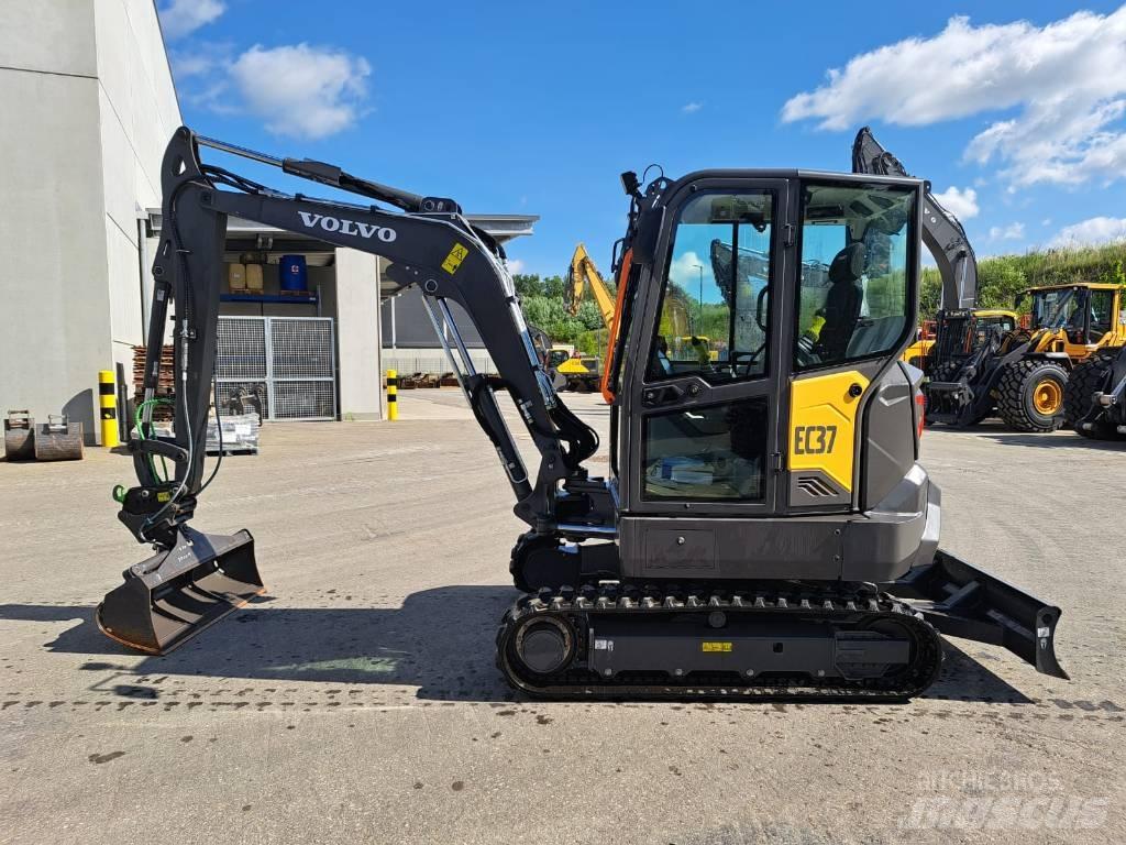 Volvo EC 37 F Mini excavadoras < 7t