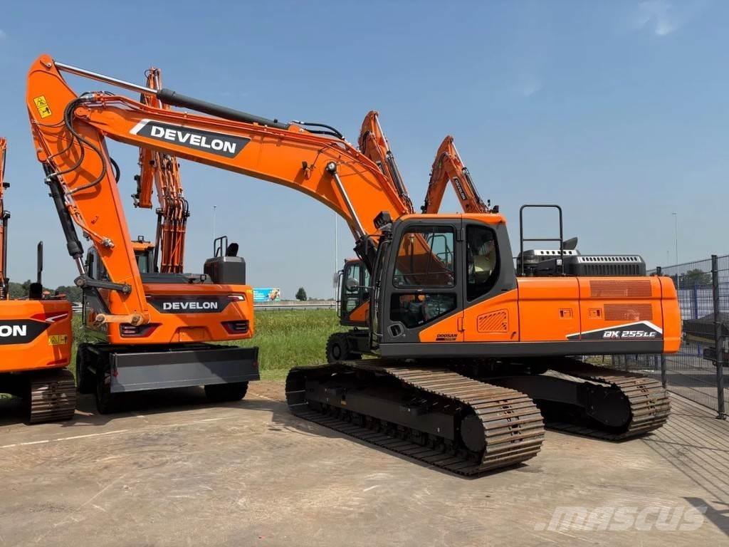 Develon DX255LC-7 Excavadoras de cadenas