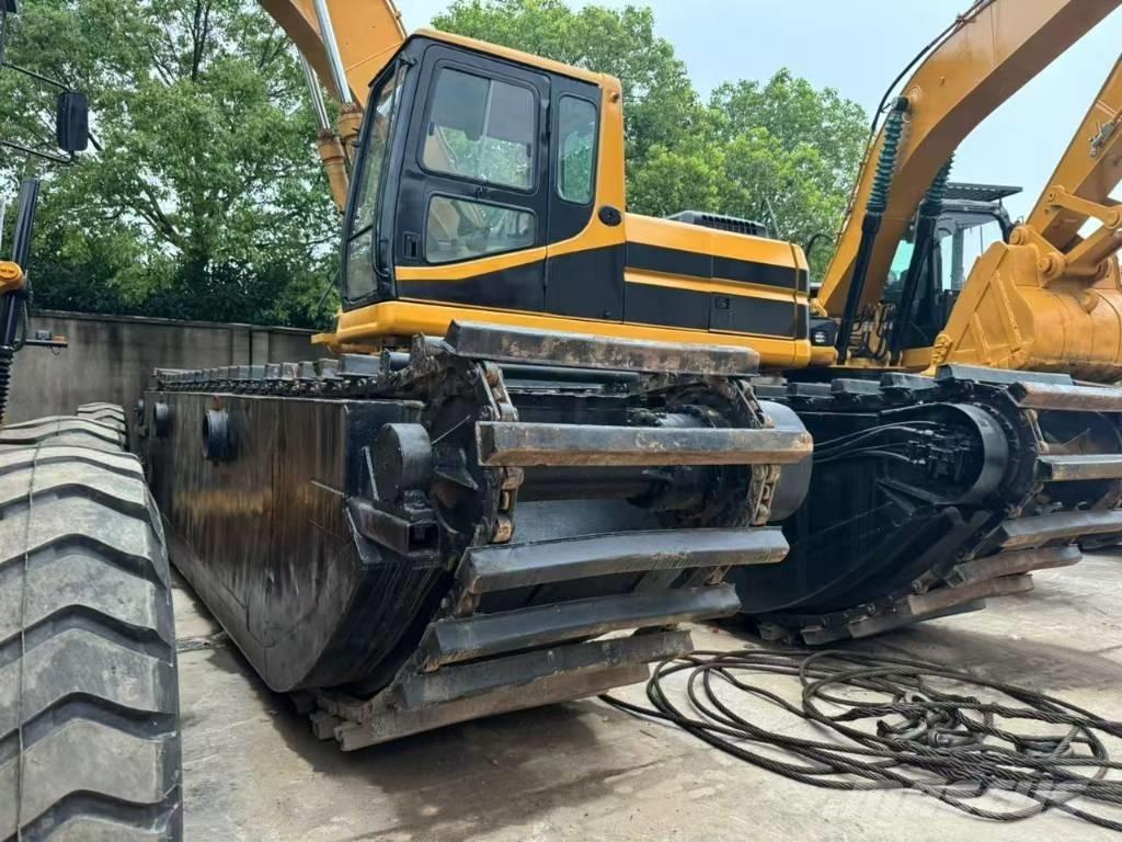 CAT 320 B Excavadoras anfibio