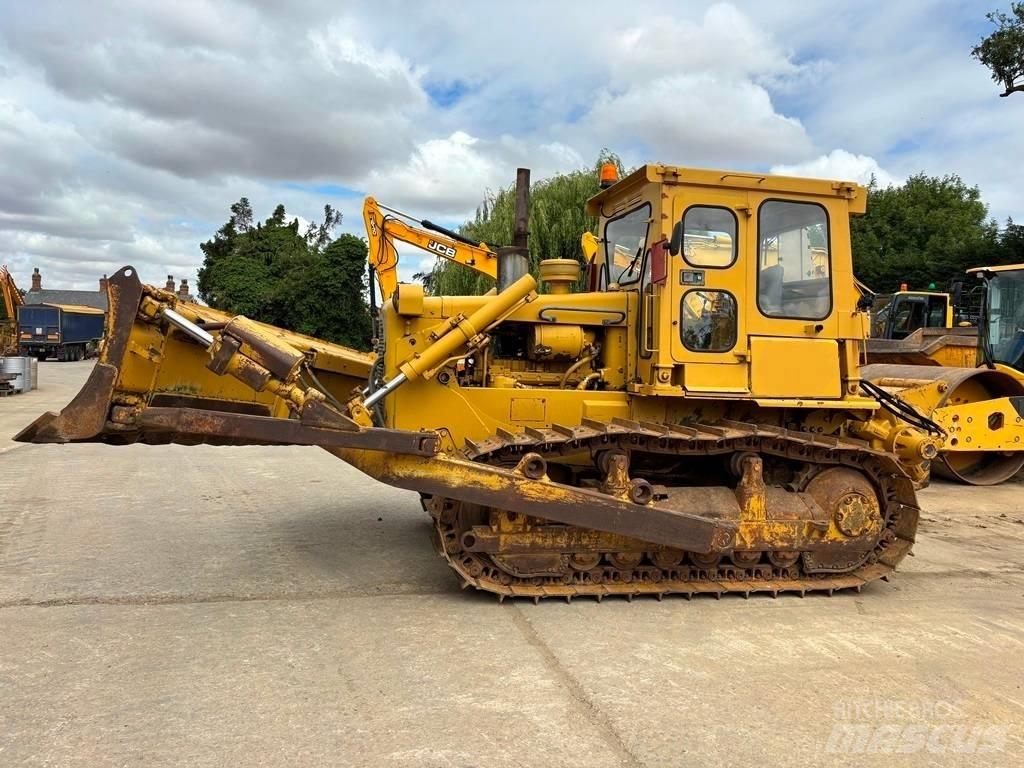 CAT D 6 D Buldozer sobre oruga