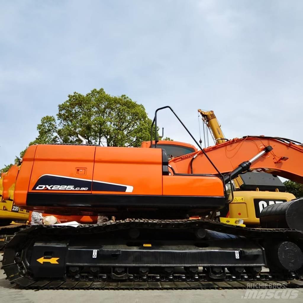 Doosan DX 225 LC Excavadoras de cadenas
