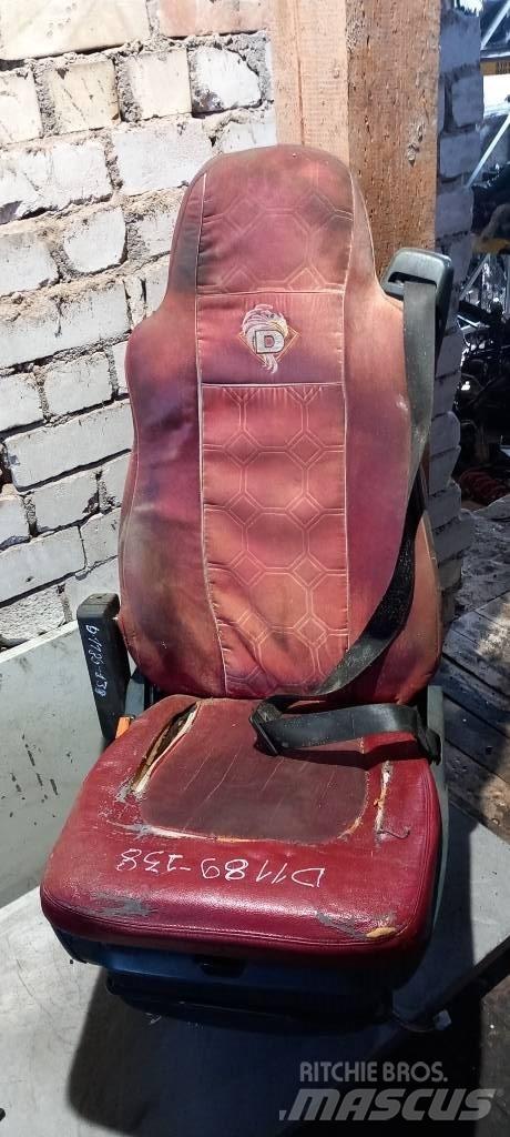 DAF XF 95.    1700022 Cabinas e interior