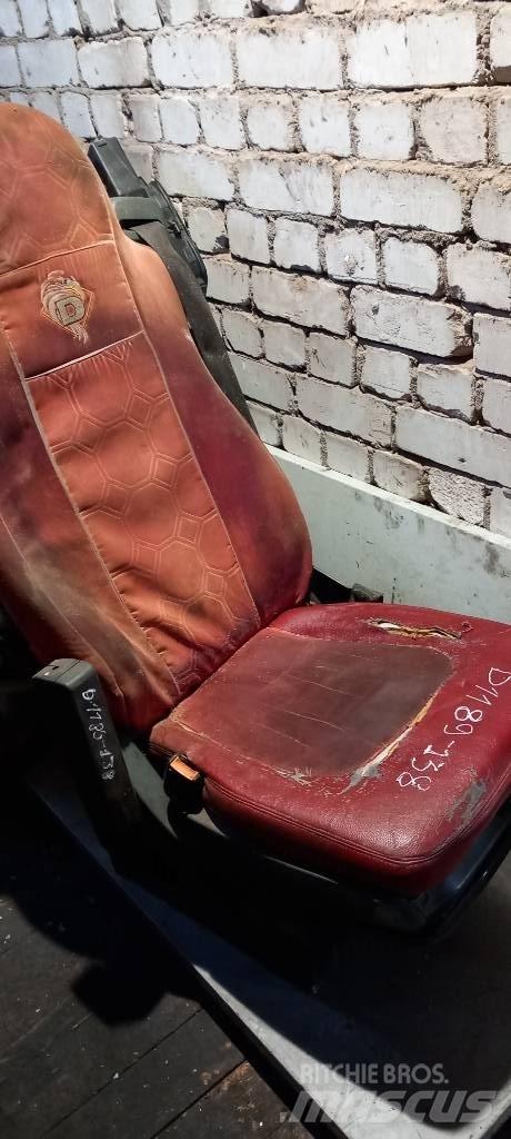 DAF XF 95.    1700022 Cabinas e interior