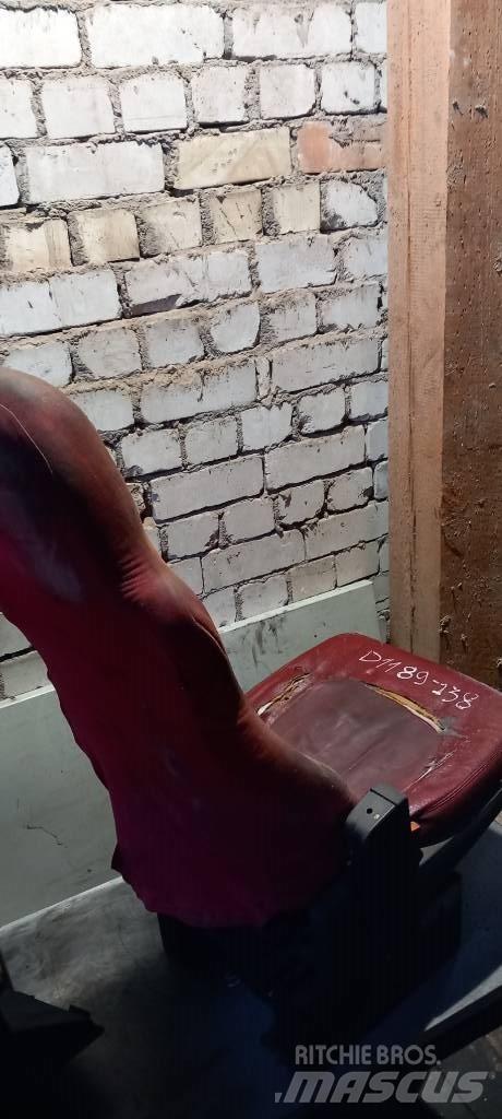 DAF XF 95.    1700022 Cabinas e interior