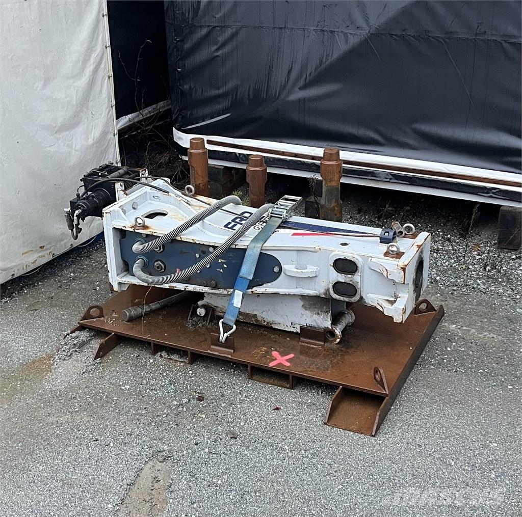 Furukawa FXJ 275 Martillos hidráulicos