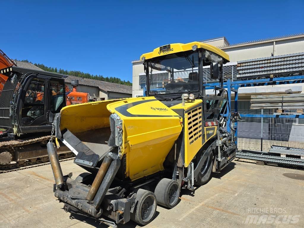 Bomag BF 300 P-2 Asfaltadoras