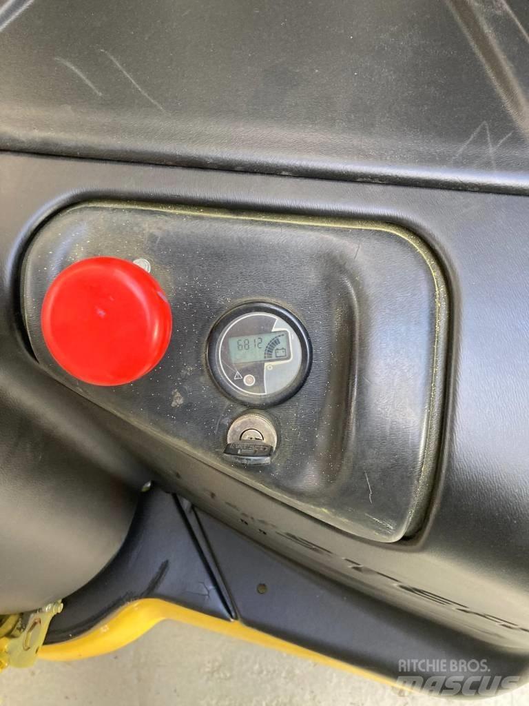 Hyster S 1.6 Apiladores eléctricos