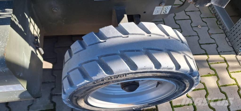 JLG M 3369 Plataformas tijera