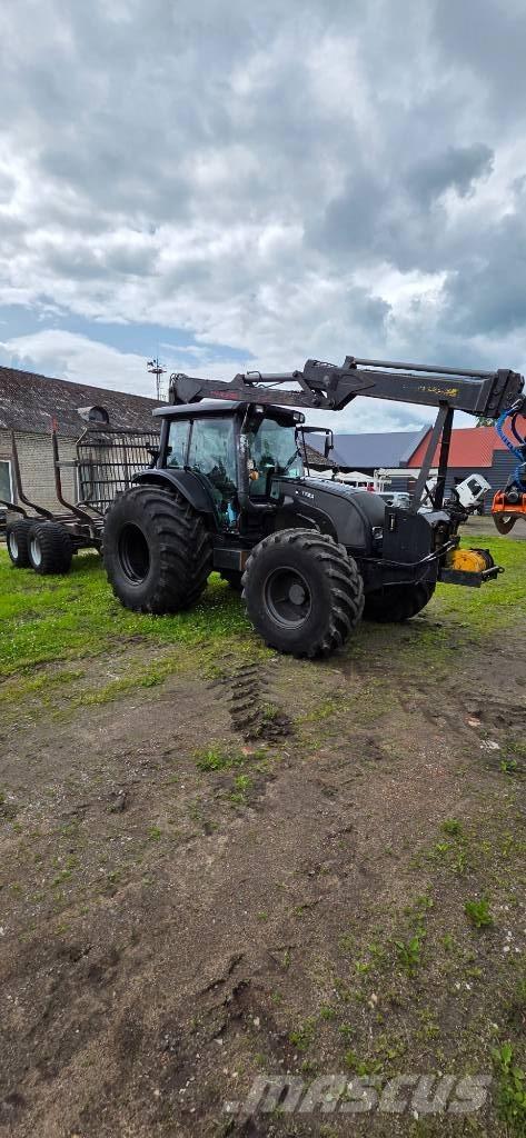 Valtra N 101 HT Arrastrador de troncos