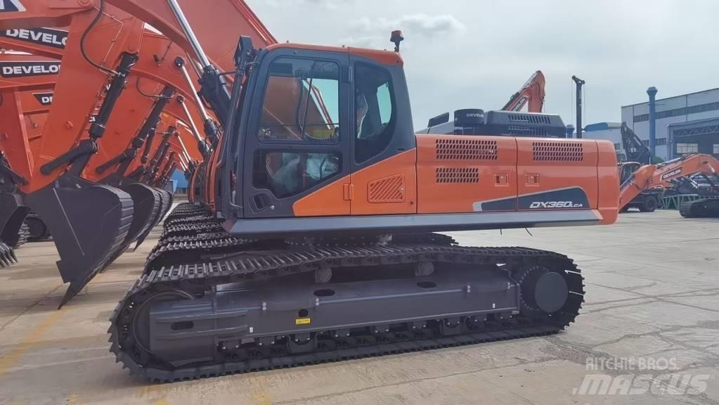 Develon DX 360LCA-7B Excavadoras de cadenas