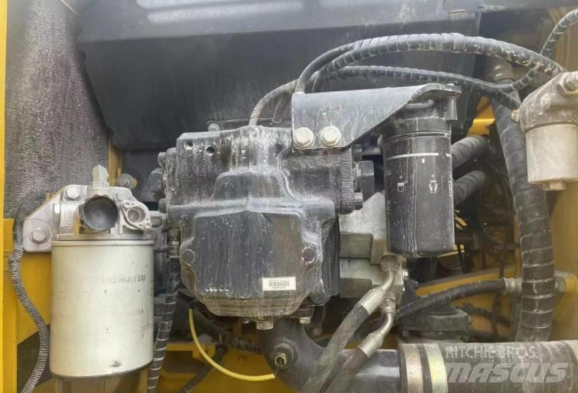 Komatsu 220-8K Excavadoras de cadenas