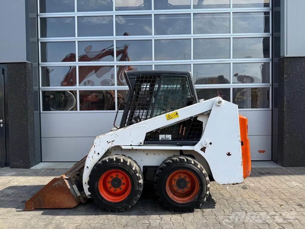 Bobcat S130 Minicargadoras