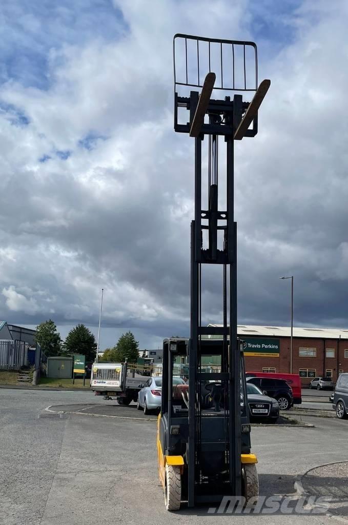 Jungheinrich TFG 320 Carretillas LPG