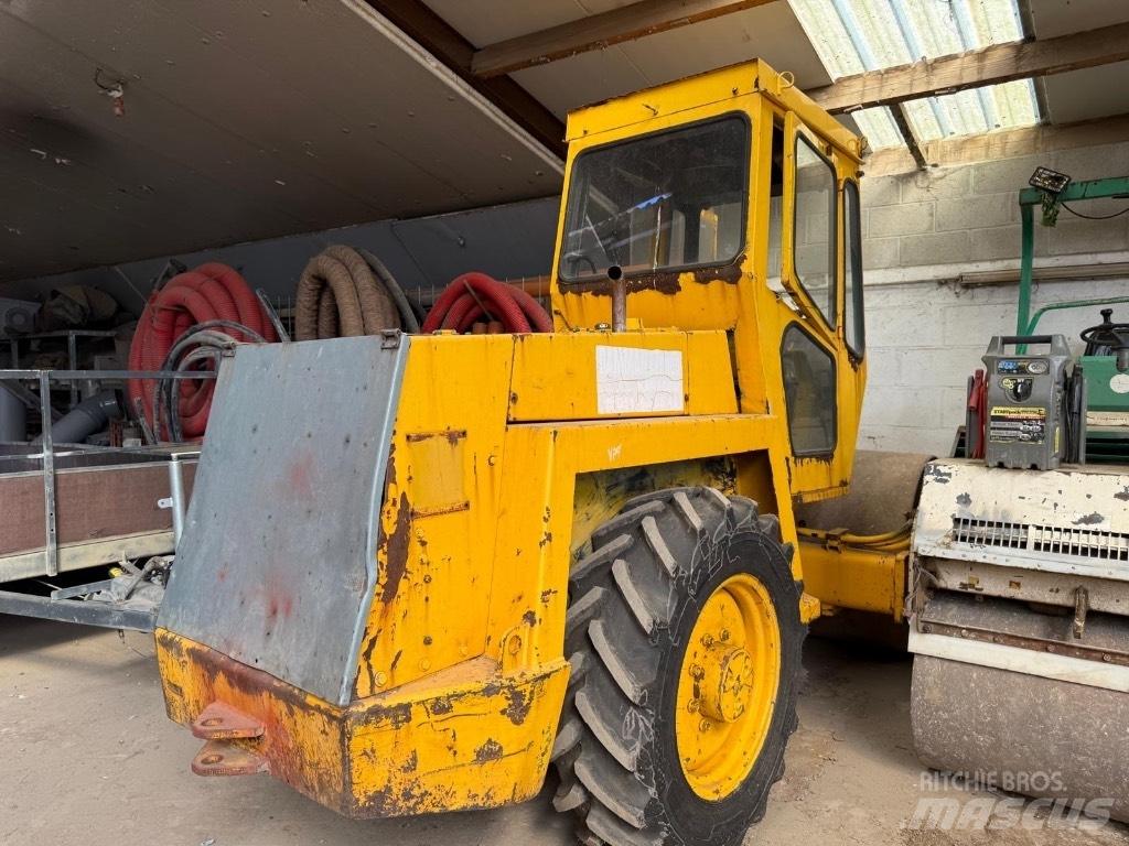 Bomag BV 142 Rodillos de doble tambor