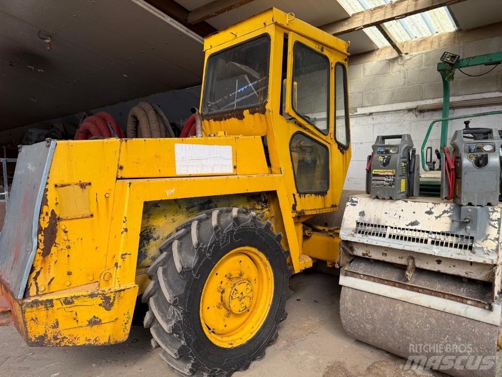 Bomag BV 142 Rodillos de doble tambor