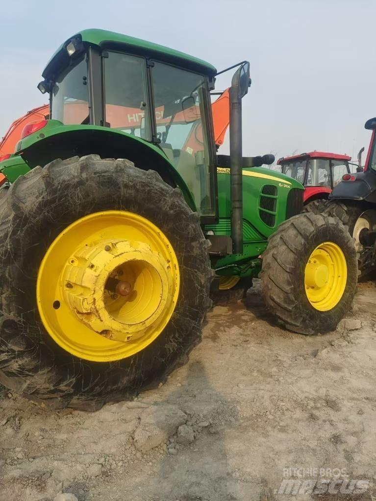 John Deere 6J-2104 Tractores