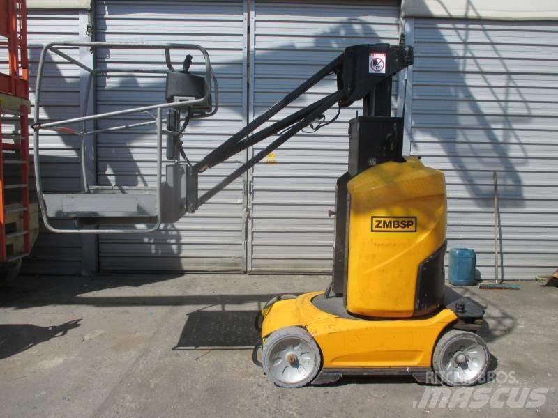 Manitou 100 VJR Ascensores de personal y montacargas de acceso