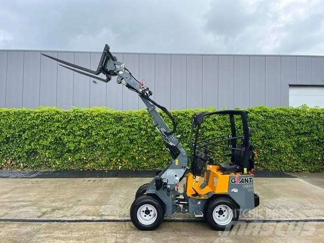 GiANT G 1200 TELE Cargadoras sobre ruedas