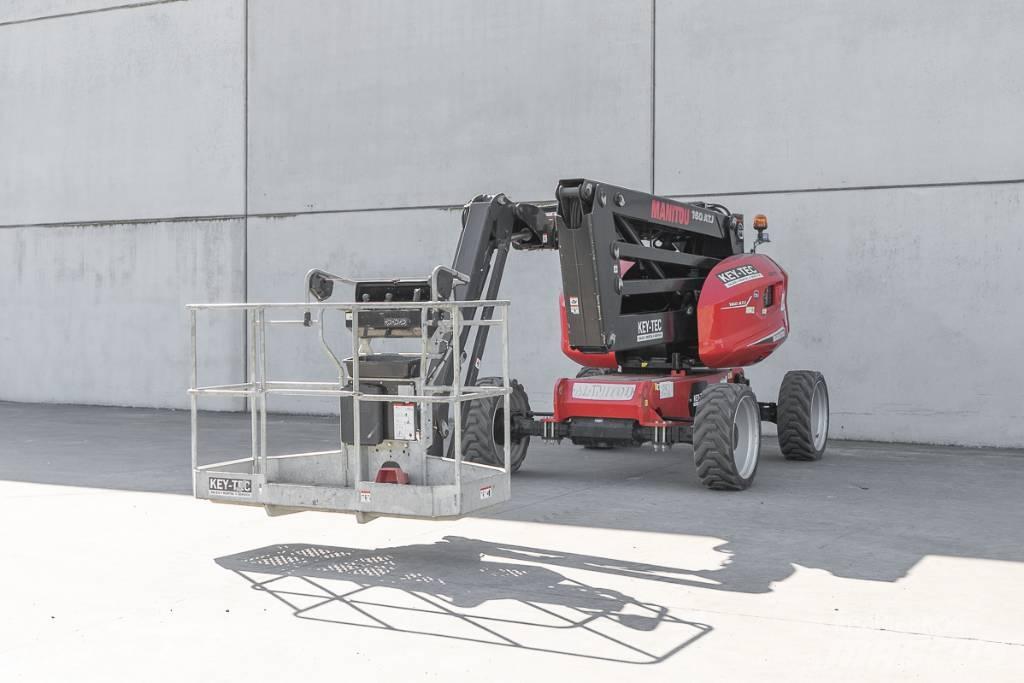 Manitou ATJ 160 Plataforma de trabajo articulada