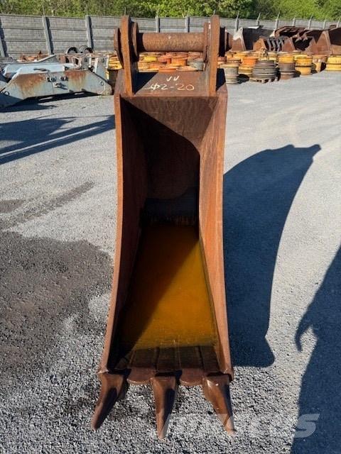 CAT 323 USED BUCKET Retroexcavadoras