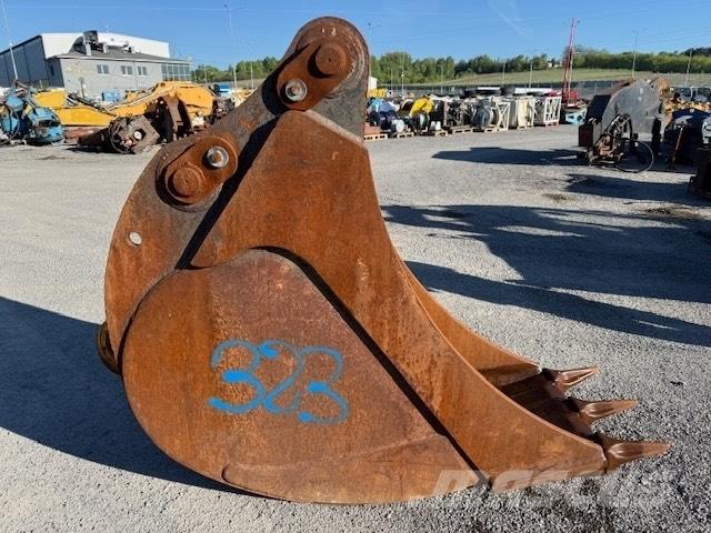 CAT 323 USED BUCKET Retroexcavadoras