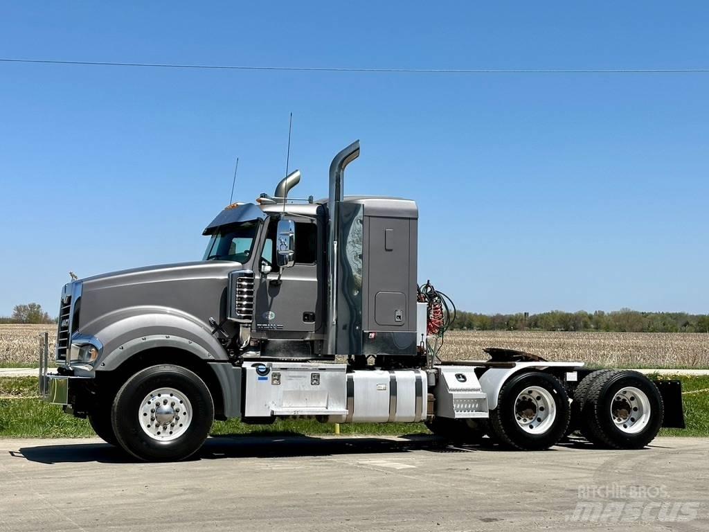 Mack Titan TD 713 Camiones chasis