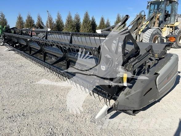 Agco 8200 Cabezales de cosechadoras combinadas
