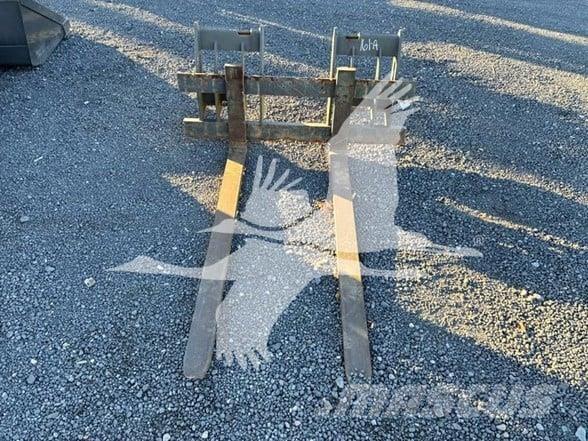 CNH 60 FORKS Construcción - Otros