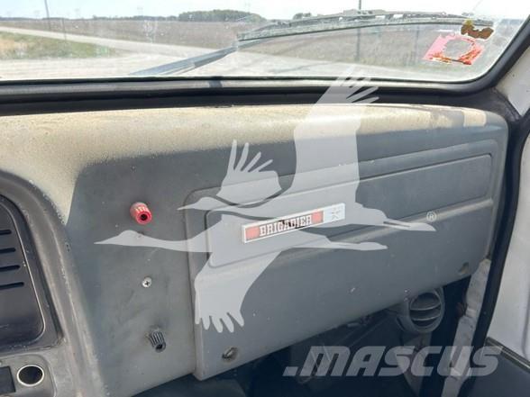 GMC BRIGADIER Cabezas tractoras