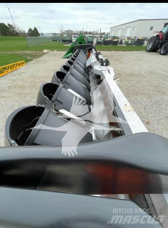 GTS X10 Cabezales de cosechadoras combinadas