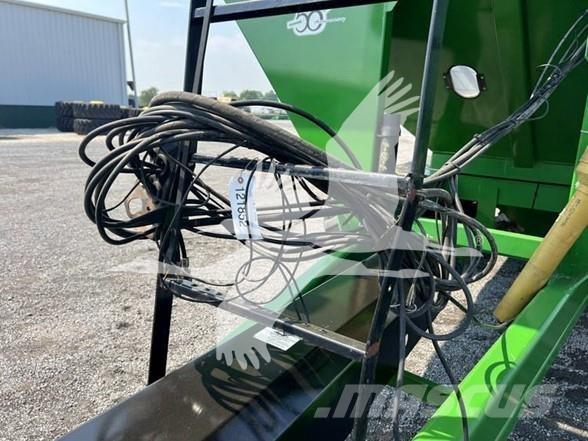 J&M 1326-22S Remolque para grano