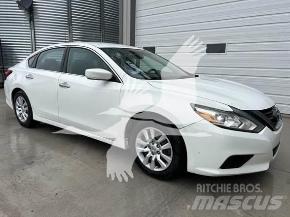 Nissan ALTIMA Coches