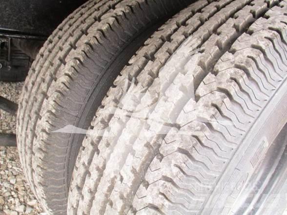 PJ 25+6 FT Plataforma plana/laterales abatibles