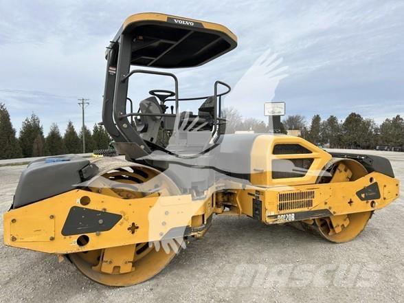 Volvo DD120B Rodillos de un solo tambor