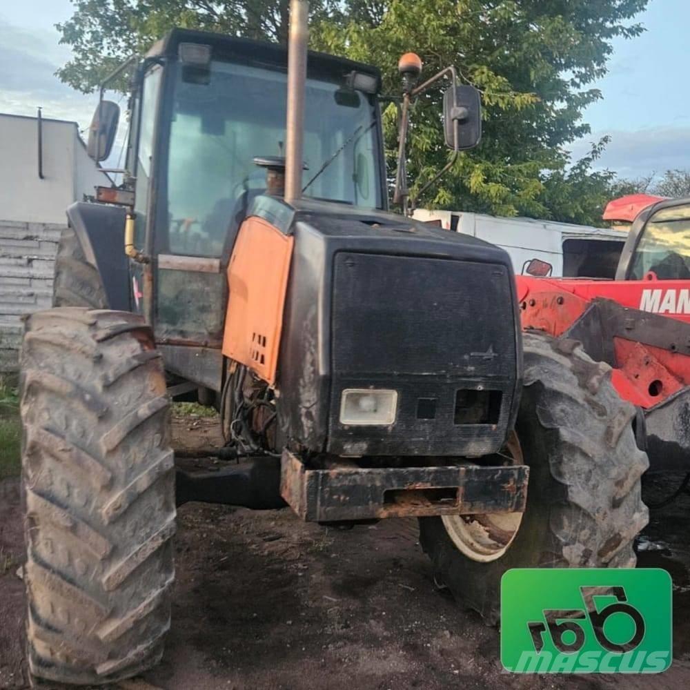 Valmet 8350. Parts Tractores