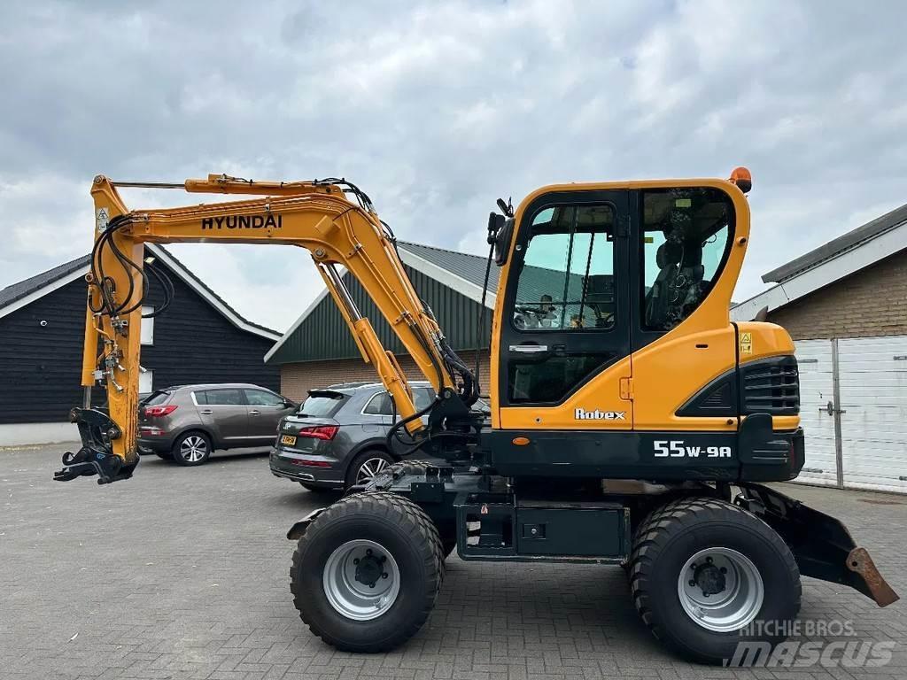 Hyundai 55W-9A Excavadoras de ruedas