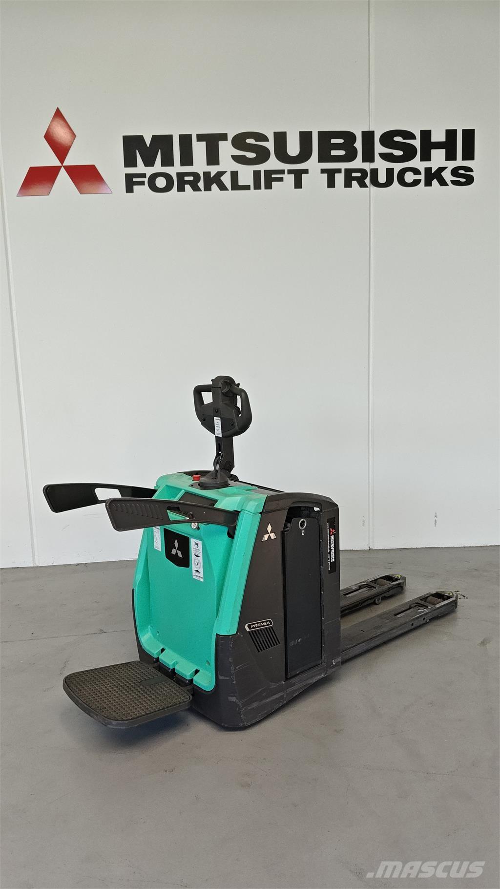 Mitsubishi PBV20N3 Plataforma con motor