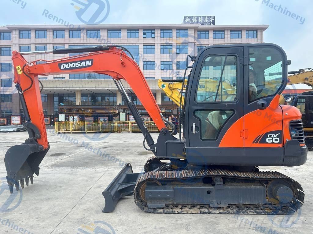 Doosan DX 60 Mini excavadoras < 7t