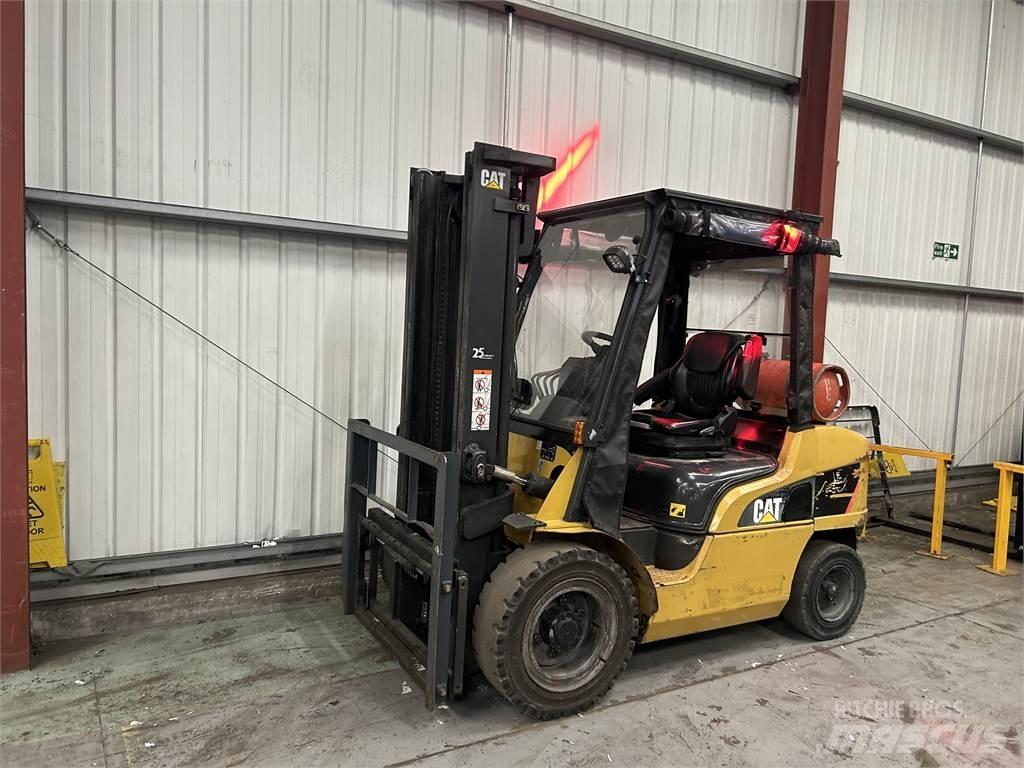 CAT GP35NT Carretillas LPG