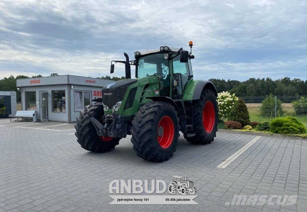 Fendt 826 Vario Tractores