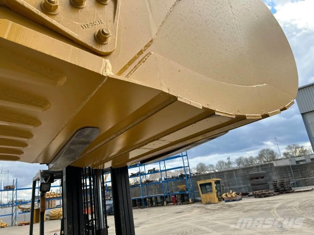 CAT 349D2 - UB Cucharones