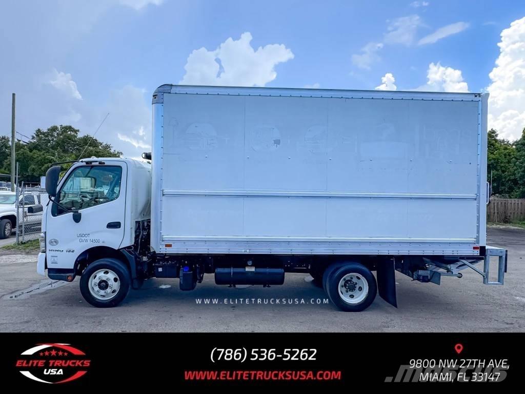 Hino 155 Camiones caja cerrada