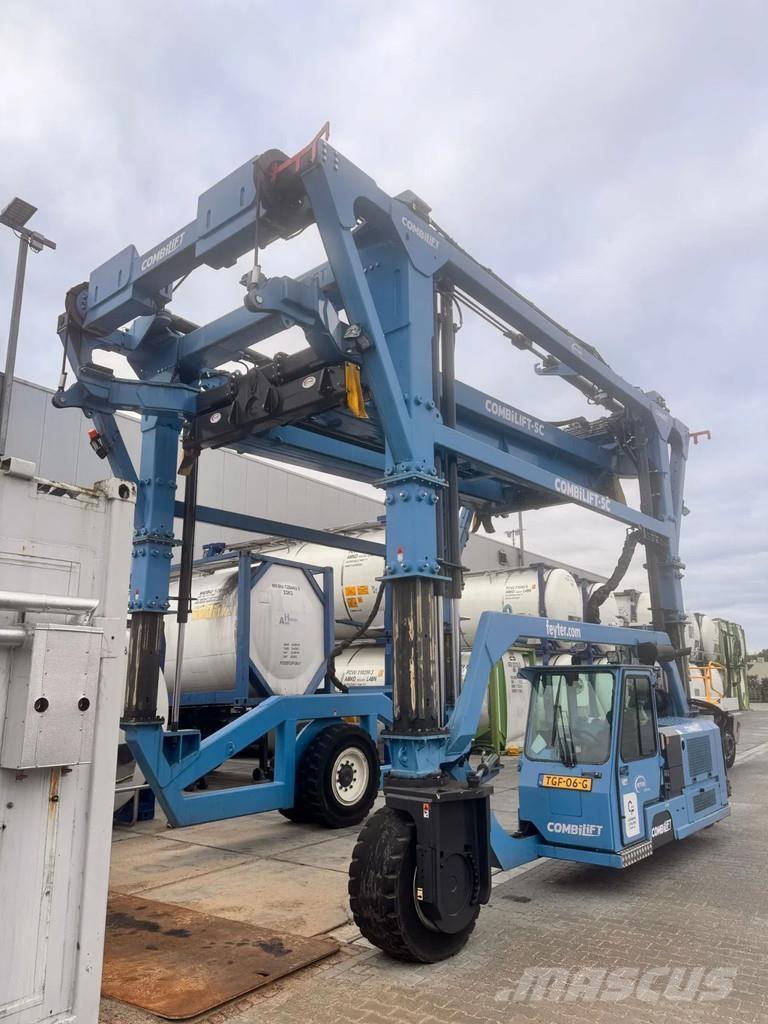 Combilift SC 4338 Carretillas pórtico